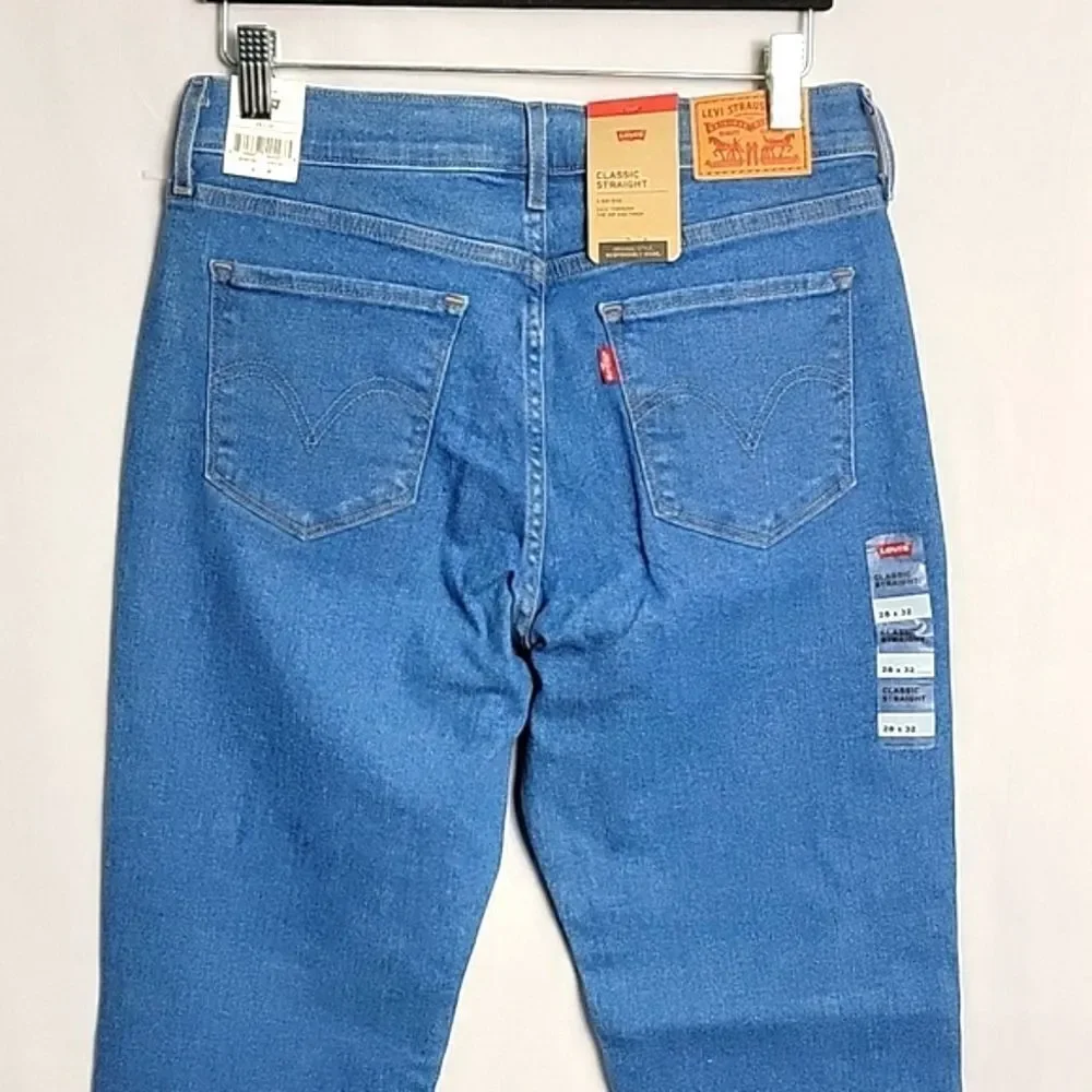 NEW.. LEVI'S.. CLASSIC STRAIGHT.. - Picture 7 of 16